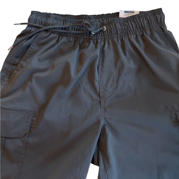 NWT MENS GEORGE AT THE KNEE CARGO BLACK SHORTS SIZE 27 INCH WAIST 9 INCH INSEAM. - Picture 6 of 11